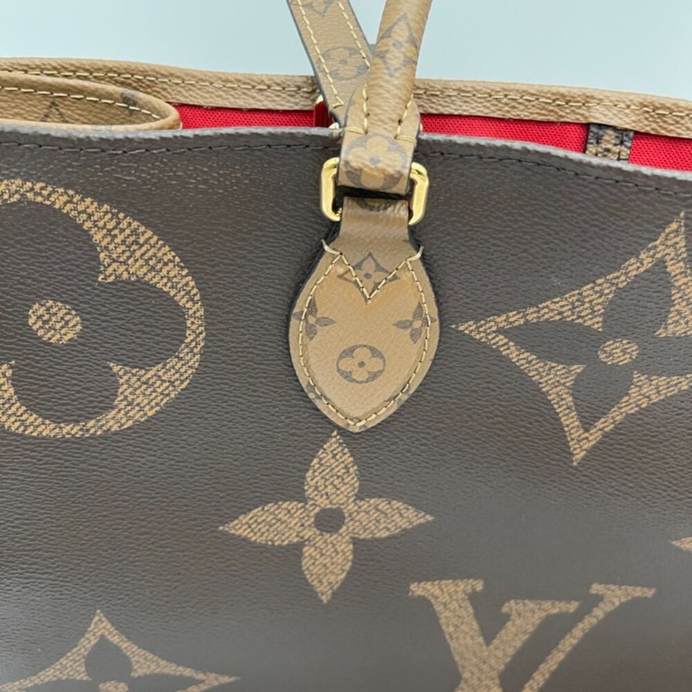 Louis Vuitton Monogram Reverse On The Go GM Shoulder Tote Beige/Brown (141975) - Picture 4 of 11